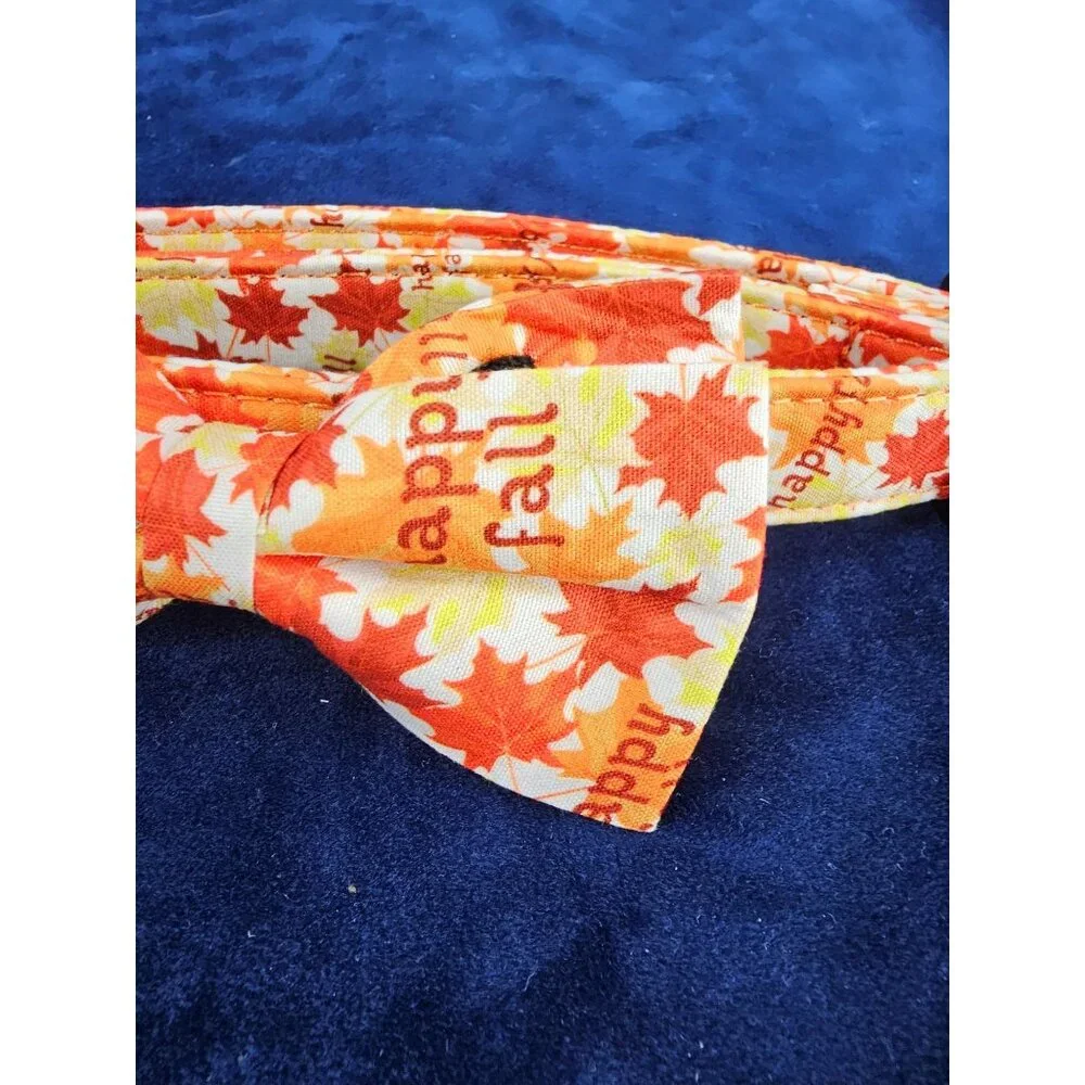 Dog BowTie Collar Classic Maple Leaf Pattern Adjustable Comfortable Collar Large